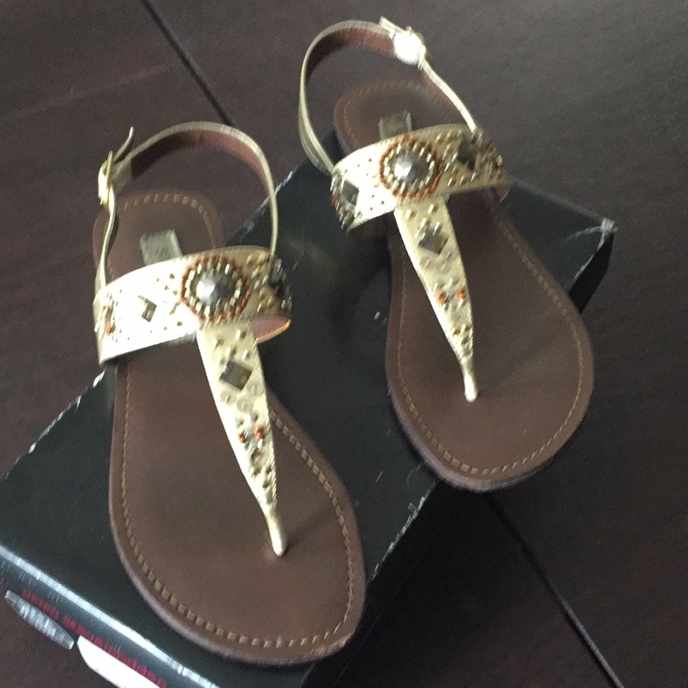 STEVE MADEEN GOLD SANDALS WITH BEADS